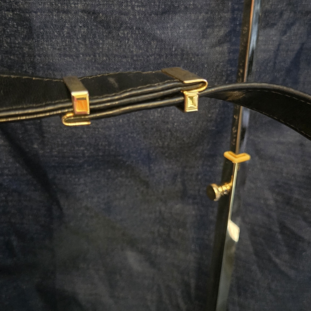 Vintage Koret Red Interior Leather Bag Classic Black Minimalist Shoulder Purse - Picture 11 of 17